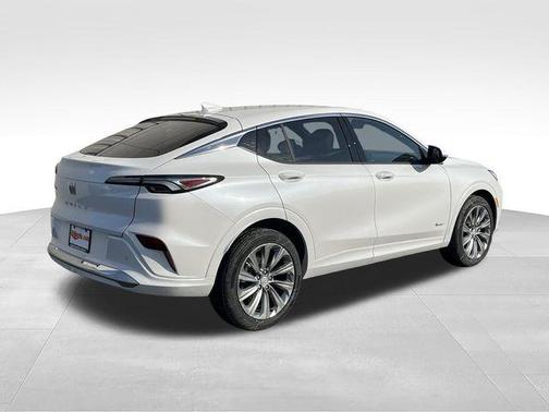 White Frost 2026 Buick Envista Avenir