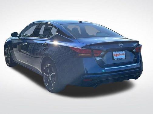 Deep Blue Pearl 2023 Nissan Altima 2.5 SR