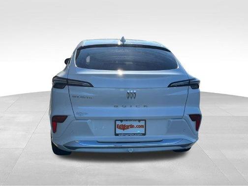 White Frost 2026 Buick Envista Avenir