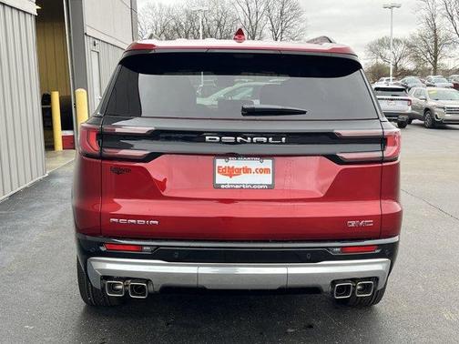2025 GMC Acadia Denali