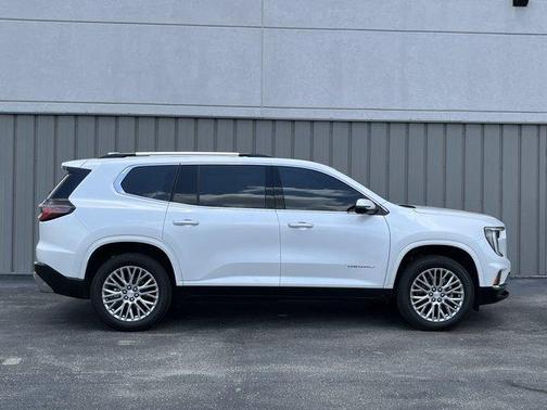 2024 GMC Acadia Denali