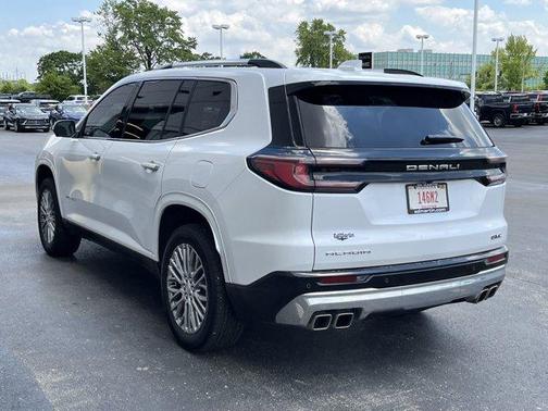 2024 GMC Acadia Denali