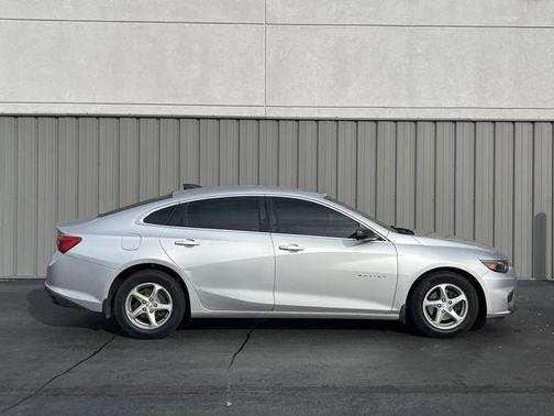 2018 Chevrolet Malibu 1LS
