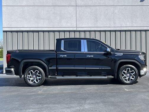 Onyx Black 2024 GMC Sierra 1500 SLT