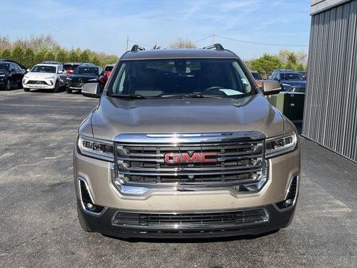 2022 GMC Acadia SLT