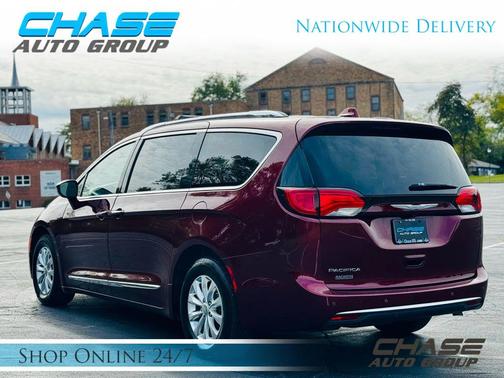 2018 Chrysler Pacifica Touring-L