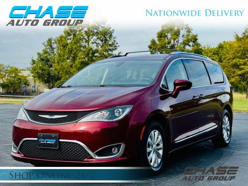 2018 Chrysler Pacifica Touring-L