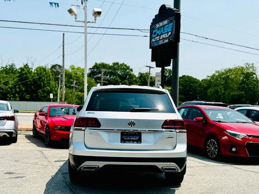 2018 Volkswagen Atlas SE 4Motion w/Tech Pkg Sport Utility 4D