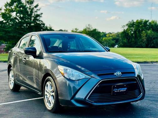2017 Toyota Yaris iA Base