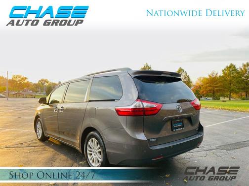 2017 Toyota Sienna XLE