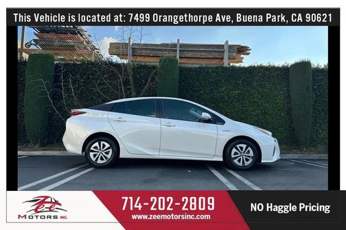 2016 Toyota Prius Three