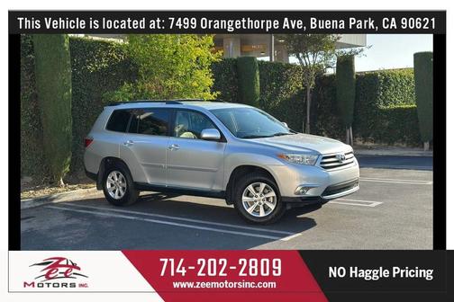 Classic Silver Metallic 2011 Toyota Highlander SE