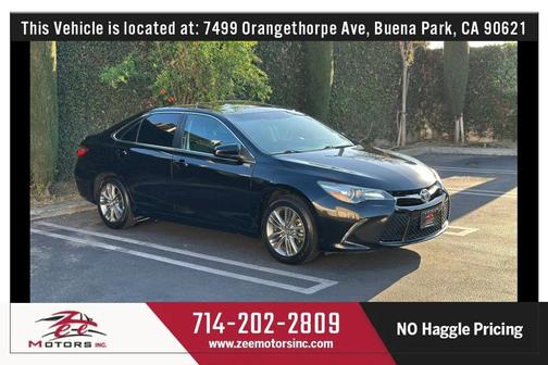 Midnight Black Metallic 2017 Toyota Camry SE