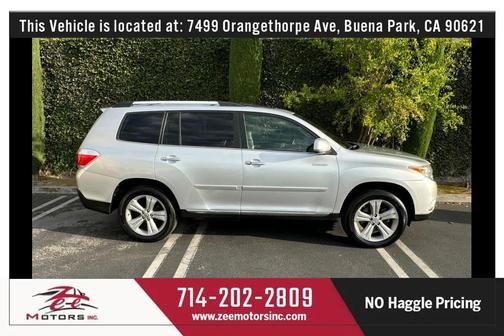 Classic Silver Metallic 2011 Toyota Highlander Limited