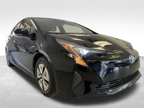 2016 Toyota Prius Three