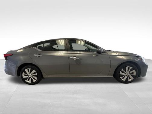 2023 Nissan Altima S FWD