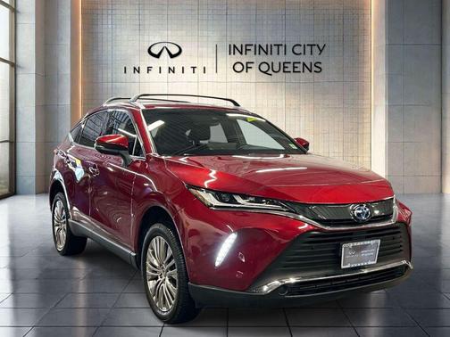 Ruby Flare Pearl 2022 Toyota Venza XLE