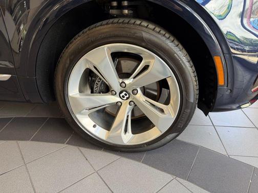 Blue 2024 Bentley Bentayga V8