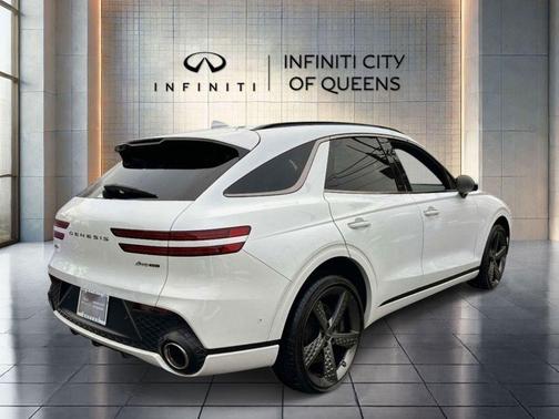 Uyuni White 2025 Genesis GV70 3.5T Sport