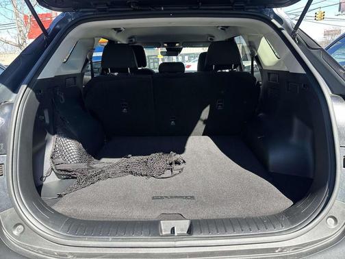 Gravity Gray 2024 Kia Sportage LX