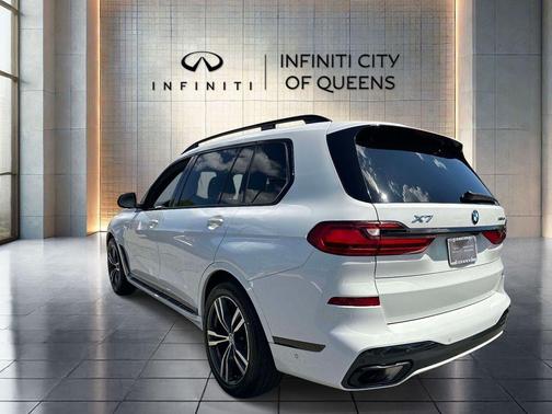 Alpine White 2021 BMW X7 xDrive40i