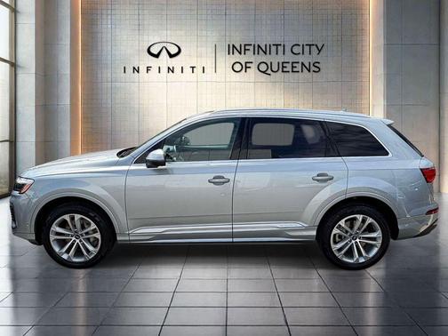 Satellite Silver Metallic 2025 Audi Q7 55 Premium Plus