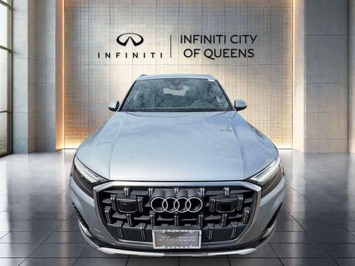 Satellite Silver Metallic 2025 Audi Q7 55 Premium Plus