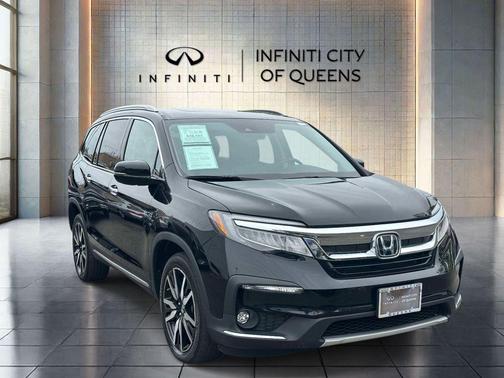 Black 2022 Honda Pilot Touring 7-Passenger
