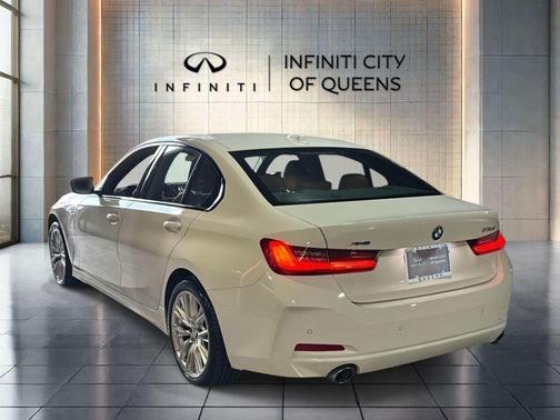 Alpine White 2023 BMW 330 i xDrive