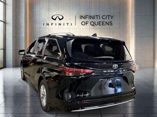 Midnight Black Metallic 2026 Toyota Sienna Limited