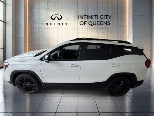 Summit White 2023 GMC Terrain SLE