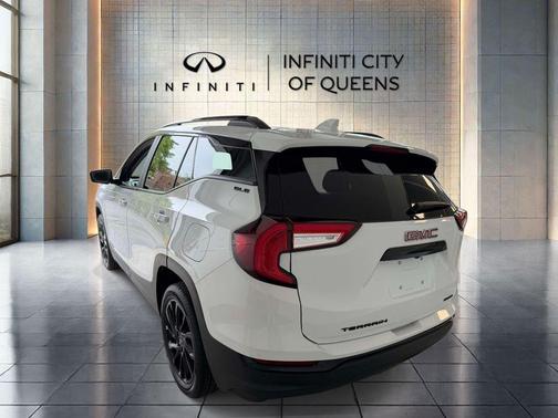 Summit White 2023 GMC Terrain SLE