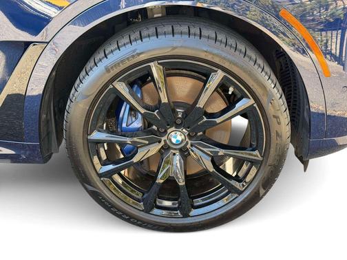 Tanzanite Blue II Metallic 2024 BMW X7 xDrive40i