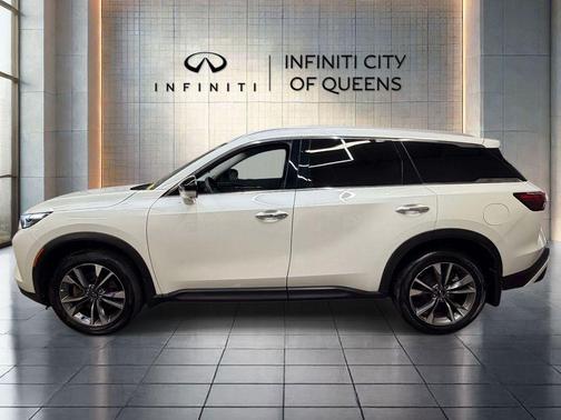 Majestic White 2024 INFINITI QX60 Luxe