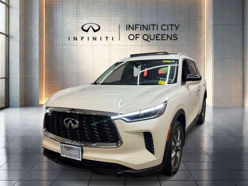 Majestic White 2024 INFINITI QX60 Luxe