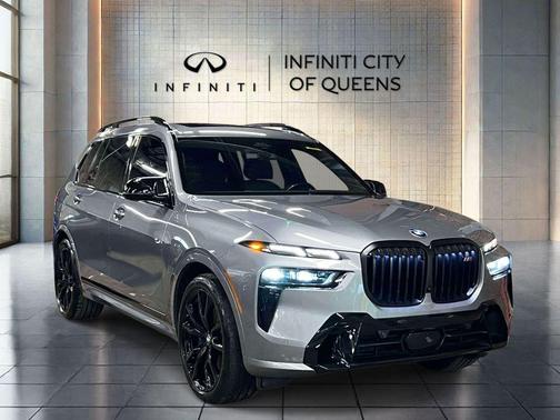 Skyscraper Gray Metallic 2024 BMW X7 M60i