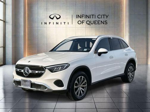 MANUFAKTUR Moonlight White Metallic 2024 Mercedes-Benz GLC 300 Base 4MATIC