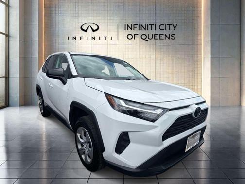 Ice 2024 Toyota RAV4 LE