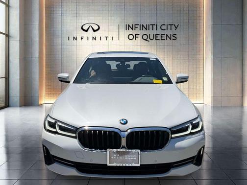 Mineral White Metallic 2023 BMW 530 i xDrive