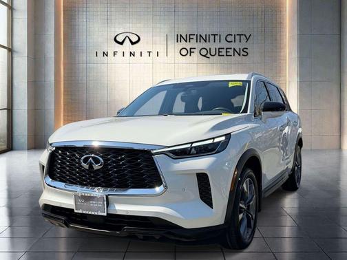 Majestic White 2024 INFINITI QX60 Luxe