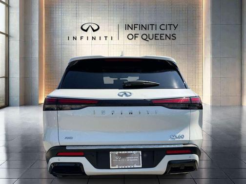 Majestic White 2024 INFINITI QX60 Luxe