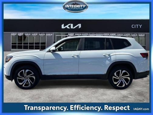 Pure White 2022 Volkswagen Atlas 3.6L SEL