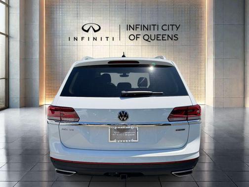 Pure White 2022 Volkswagen Atlas 3.6L SEL