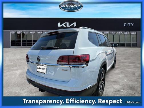Pure White 2022 Volkswagen Atlas 3.6L SEL