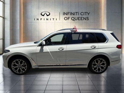 Alpine White 2022 BMW X7 xDrive40i