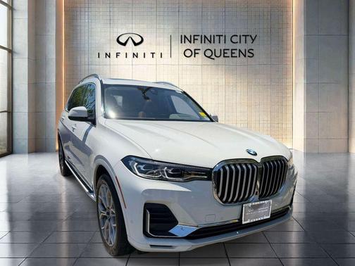 Alpine White 2022 BMW X7 xDrive40i