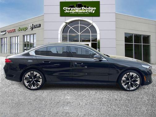 Black Sapphire Metallic 2025 BMW 530 i xDrive