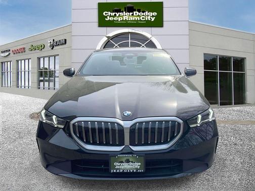 Black Sapphire Metallic 2025 BMW 530 i xDrive