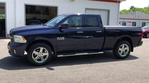 Photo 4 of 31 of 2017 RAM 1500 Express