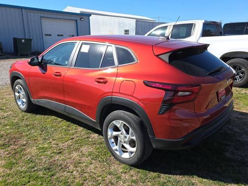 2024 Chevrolet Trax LS